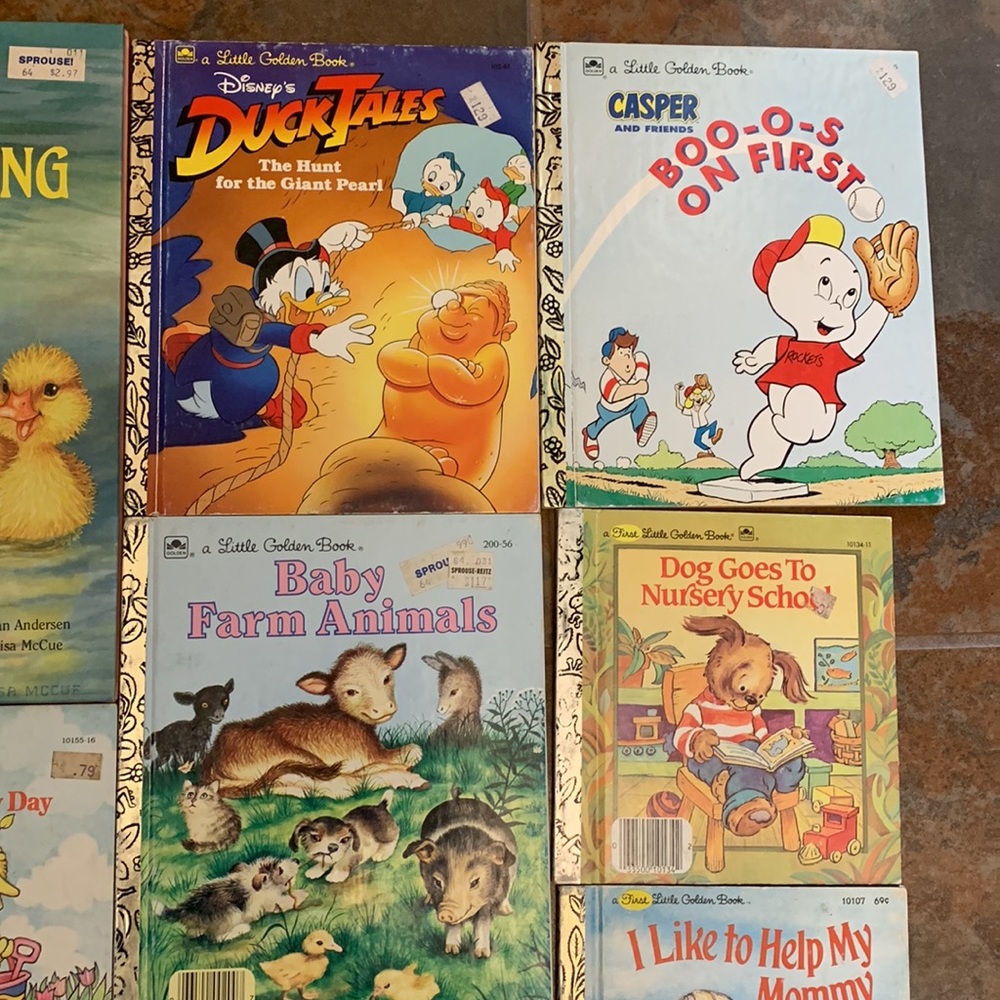 LOT of 13 Little Golden Books - Picture 3 of 6
